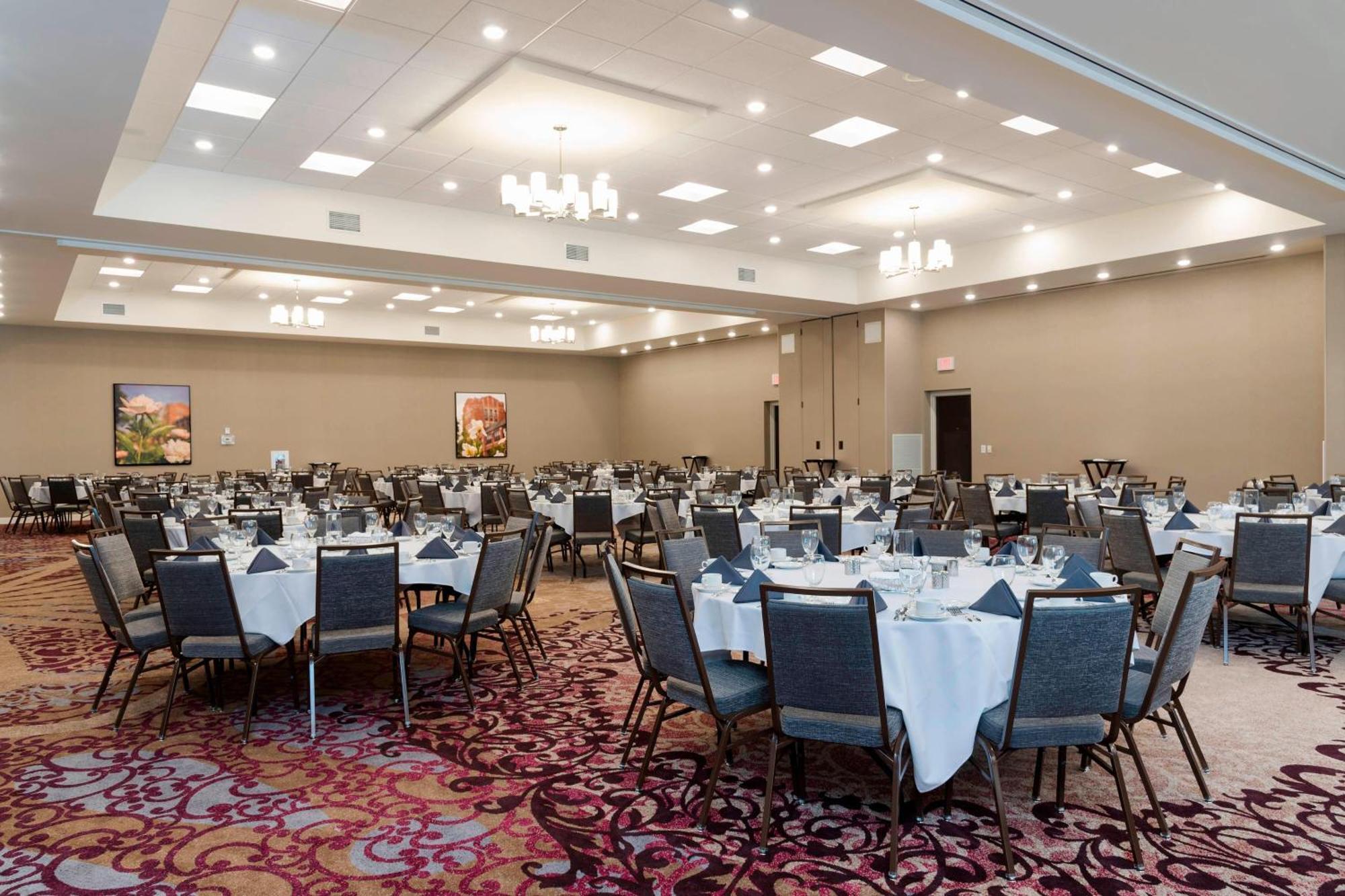 Courtyard By Marriott Mt. Pleasant At Central Michigan University Mount Pleasant Exterior foto
